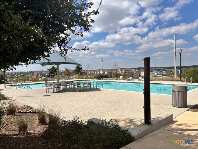 Building Photo - 124 Rollingwood Dr