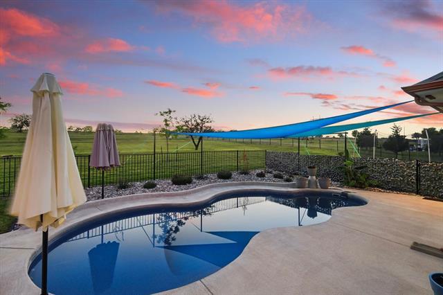 Building Photo - 10701 Los Rios Dr