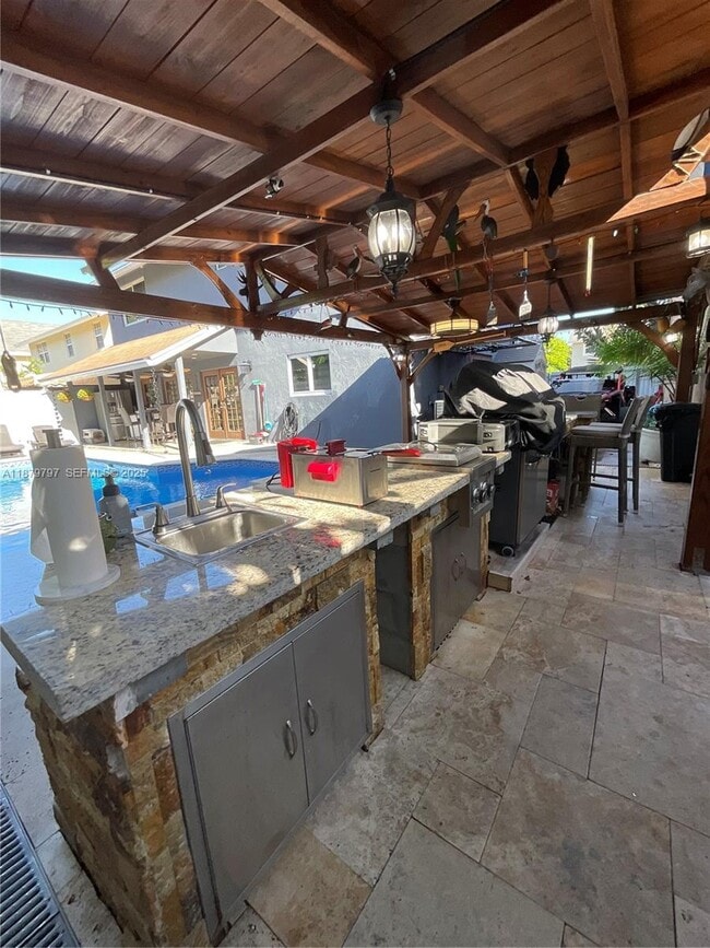 Building Photo - 9710 SW 13th St