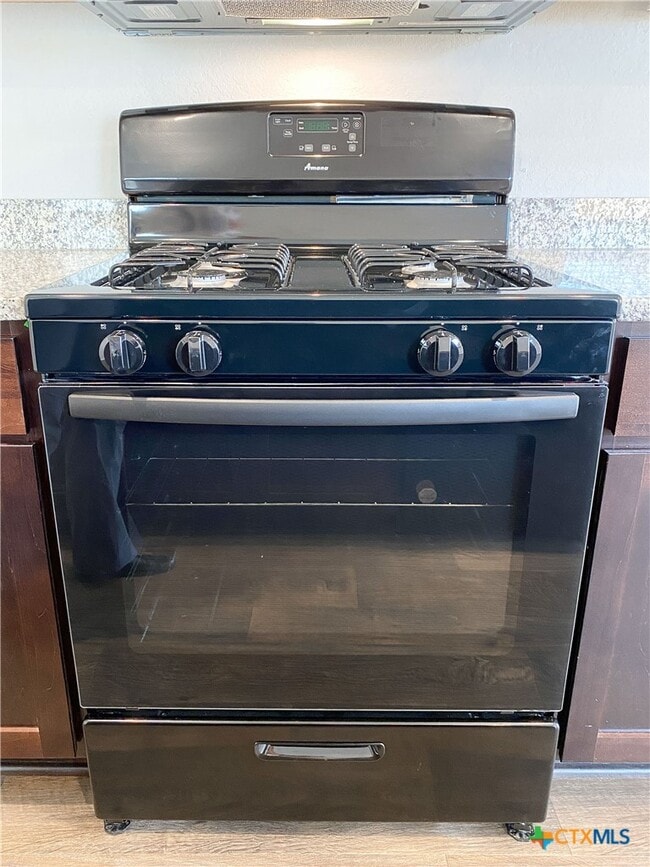 Building Photo - 121 Roanwood Dr