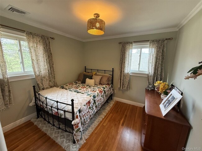 Building Photo - 16 Minkel Rd