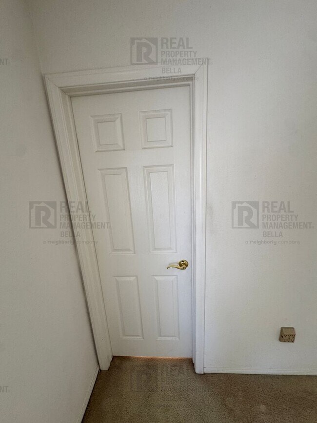 Building Photo - Charming 3 Bedroom, 2 Bathroom Home in Hemet