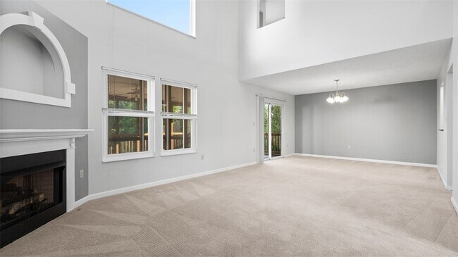 Building Photo - 602 Cassandra Dr