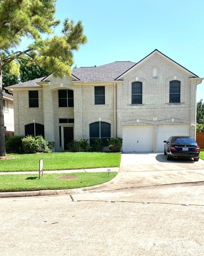 Building Photo - 16523 Terrace Hollow Ln