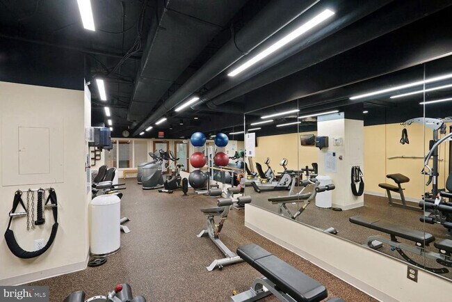 Building Photo - 5500 Holmes Run Pkwy