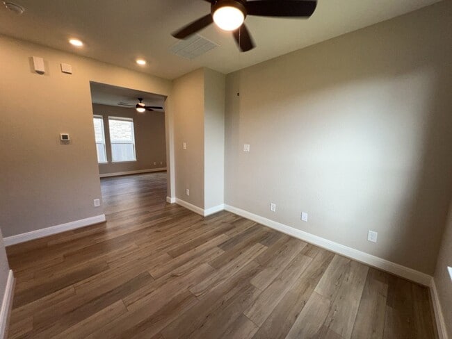 Building Photo - 2885 Grand Anse Dr