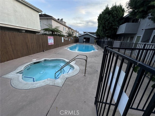 Building Photo - 2502 Manhattan Beach Blvd