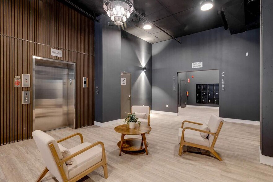 Building Photo - 2400 E Huntingdon St