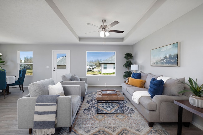 Building Photo - Large 3 bedroom rental with a fenced in yard in Republic!