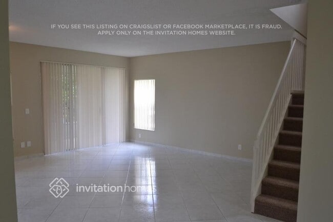 Building Photo - 164 NW 207th Terrace