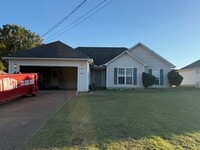 Building Photo - 44 Sedgefield Dr