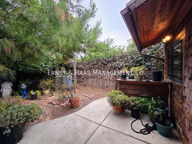 Building Photo - 1330 Ximeno Ave