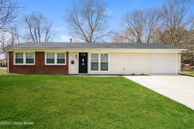Primary Photo - 10610 Grafton Hall Rd