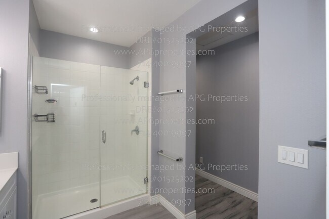 Building Photo - 9315 Alondra Blvd