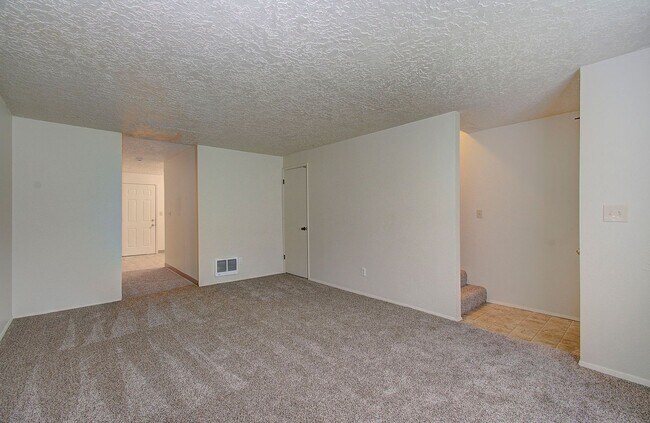 Building Photo - Gladson 3802