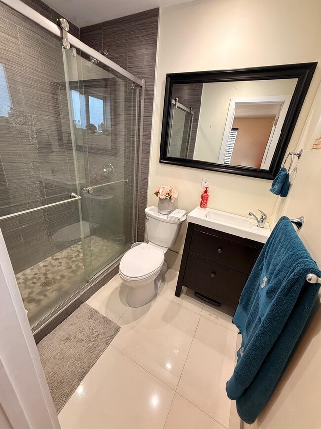 Building Photo - 1941 NE 51st Ct