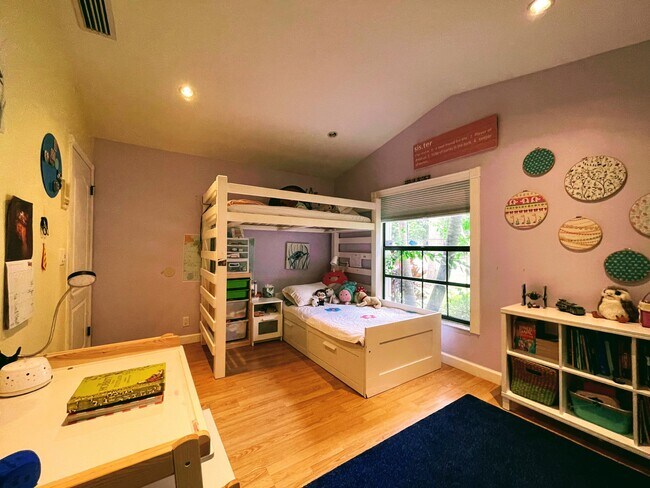 Building Photo - 1701 NW 97th Terrace