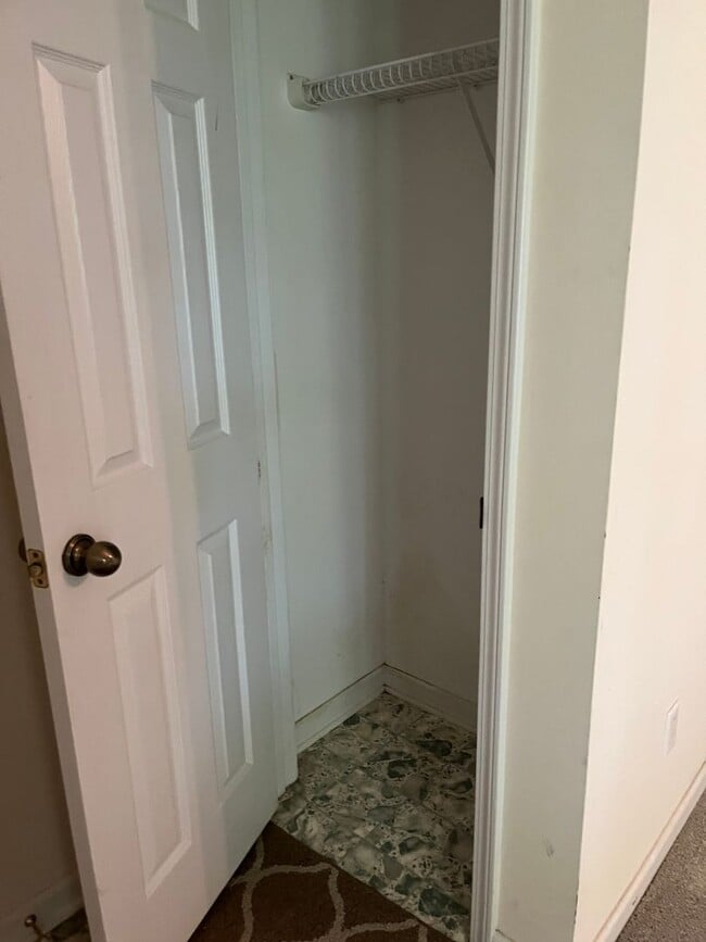 Building Photo - 2 Bedroom Brick Home Downtown Marianna