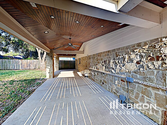 Building Photo - 21114 Southern Colony Ct