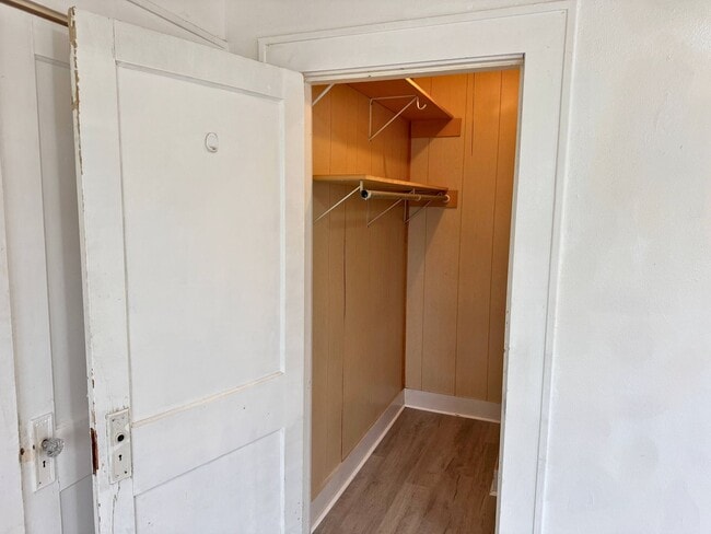 Building Photo - 1818 Collins Ave