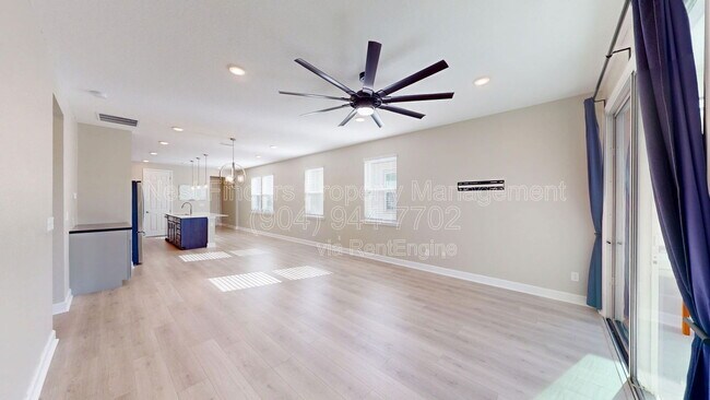 Building Photo - 333 Cedar Elm Wy