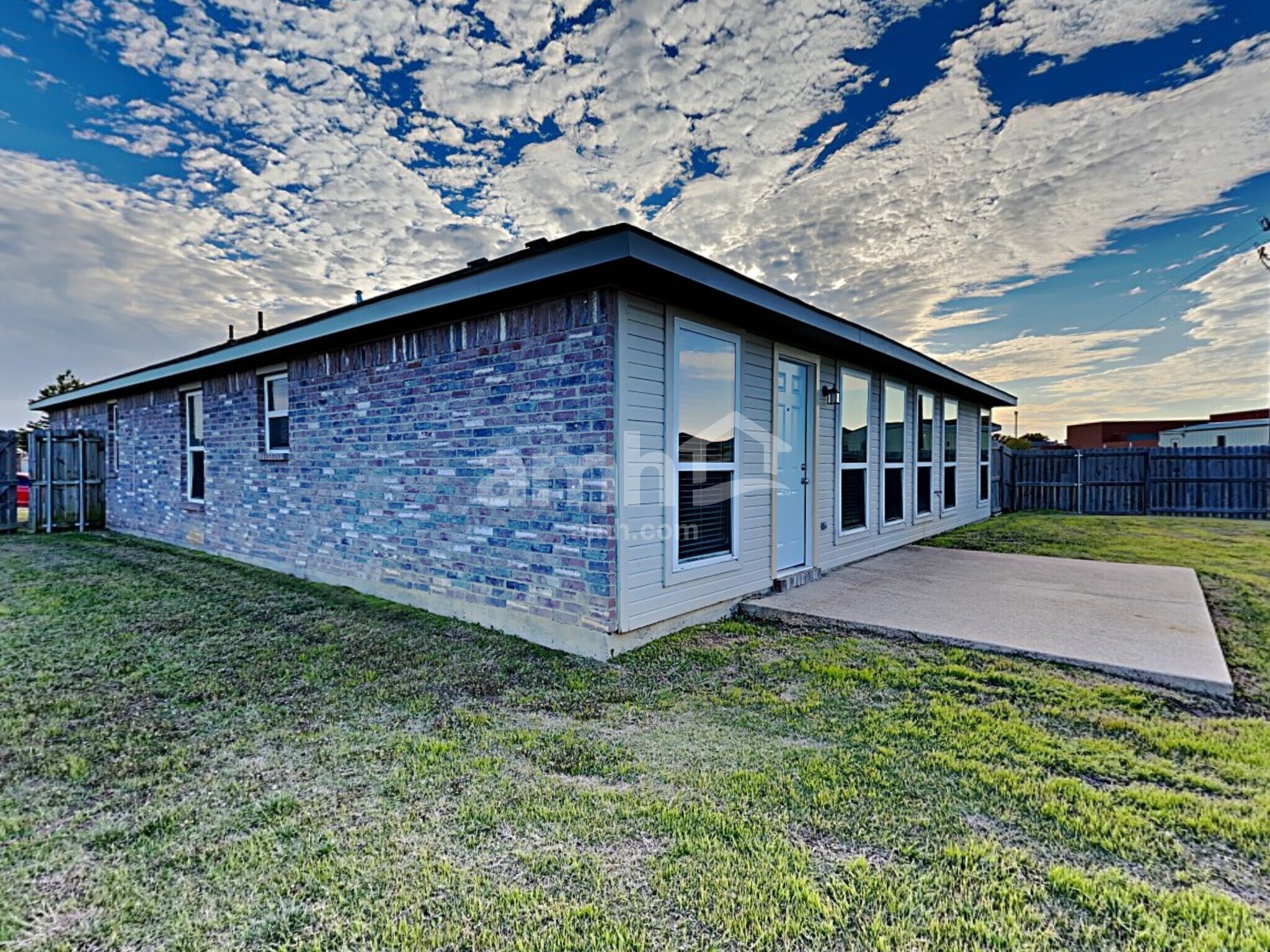 Building Photo - 1228 Rosedale Springs Ln