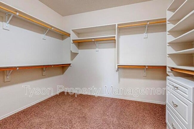 Building Photo - 2621 Cerro Chafo Rd SE
