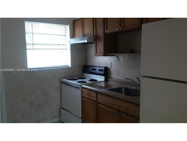 Building Photo - 1013 Foster Rd