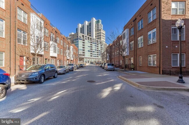 Building Photo - 1200 Steuart St