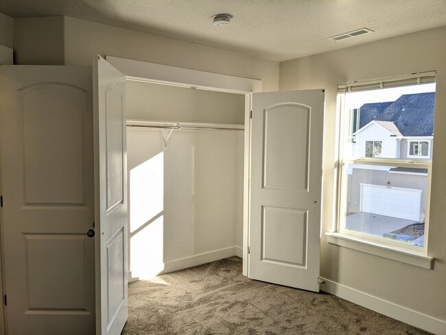 Building Photo - 3982 W 1650 N