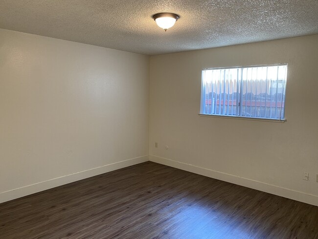 Building Photo - 3000 Jade Way
