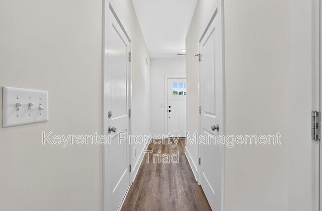 Building Photo - 3703 Bridleton Ridge Trail