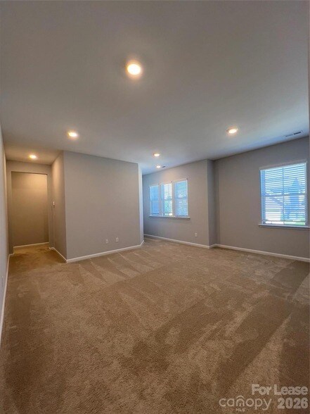 Building Photo - 11262 Serenity Farm Dr