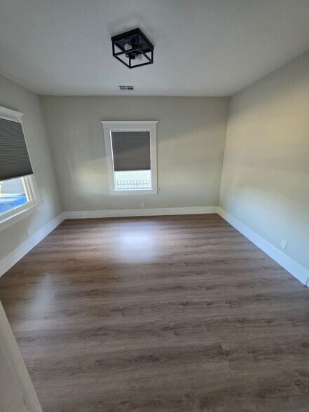 Building Photo - 2181 W 29th St