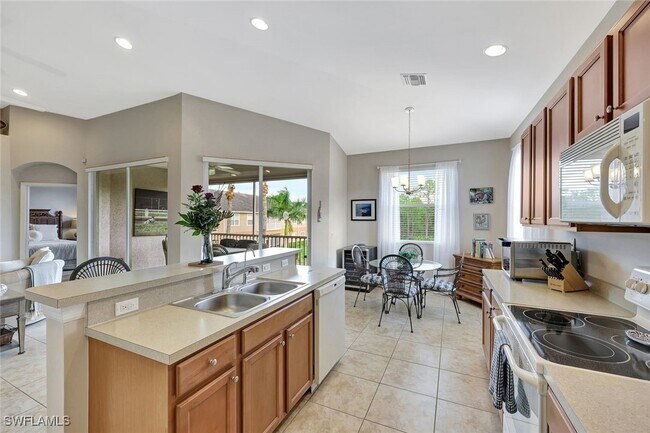 Building Photo - 9110 Spanish Moss Way