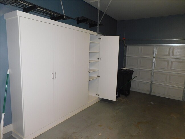 Building Photo - 2615 Starboard Point Dr