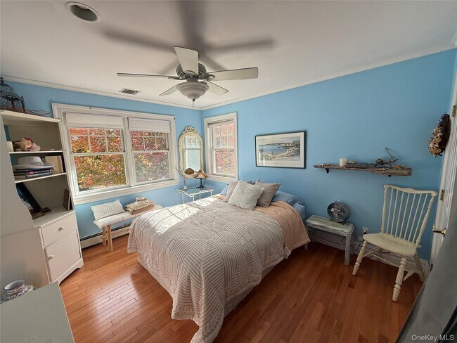 Building Photo - 2465 Fairway Dr