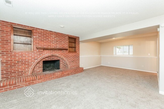 Building Photo - 2925 Rhapsody Dr