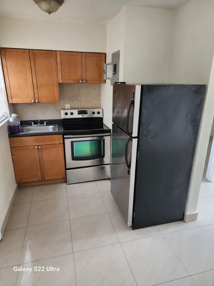 Primary Photo - 133 SW 5th Ct
