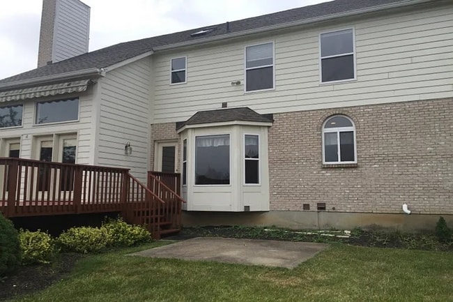 Building Photo - 4BR/3.5BA | Newly Renovated Single Family Home | Large Home is Desirable Pine Run!  Best of Mason