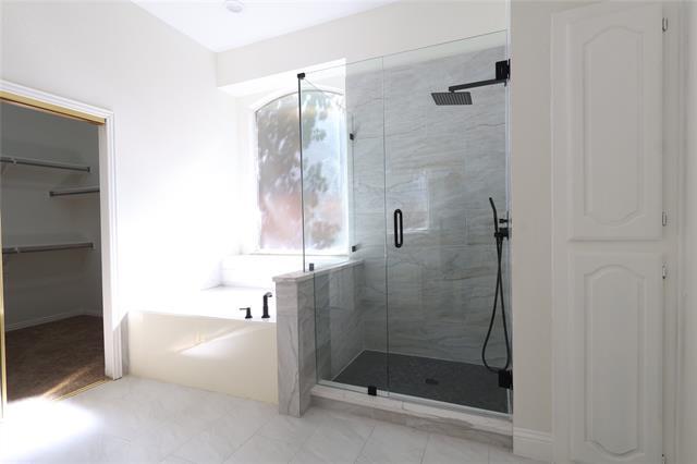 Building Photo - 5901 Louisville Dr