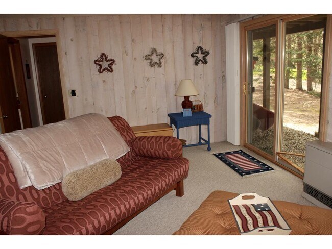 Building Photo - 619 Otter Rd