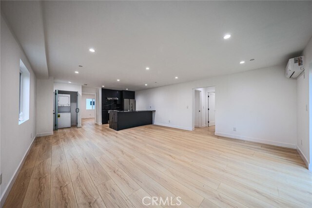Building Photo - 1527 S Carmelina Ave