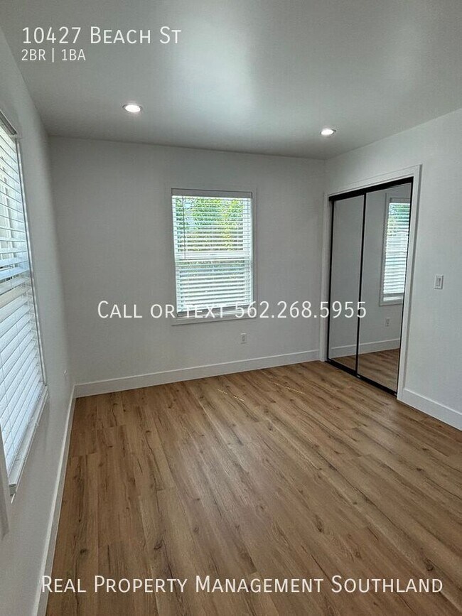 Building Photo - 10427 Beach St