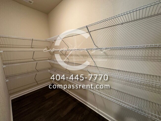 Building Photo - 105 Foley Dr