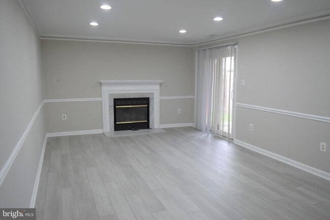 Building Photo - 14110 Oxford Dr