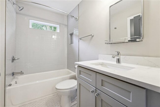 Building Photo - 1919 North Ave NW