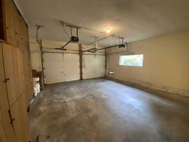 Building Photo - 3093 Hermitage Rd