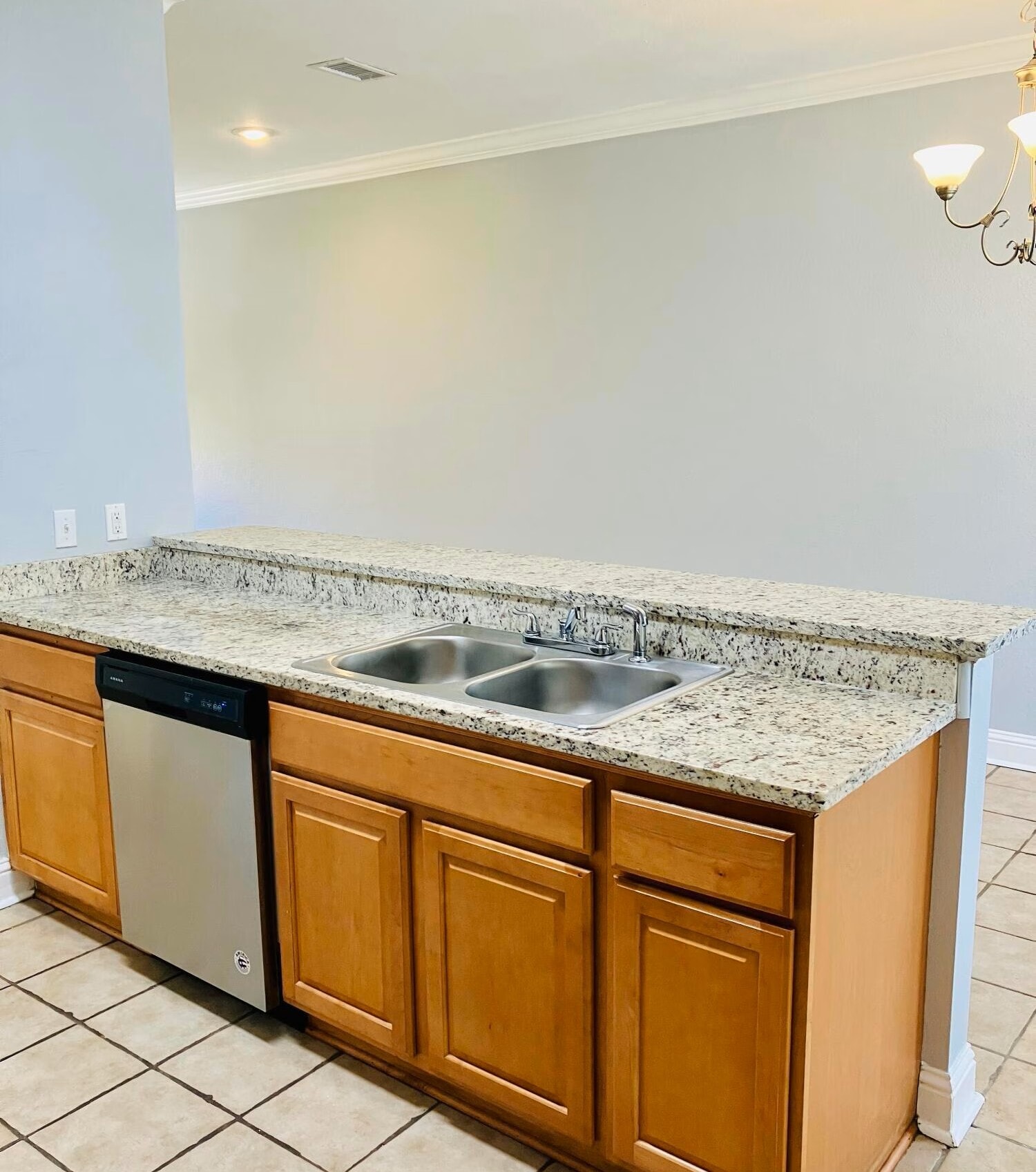 Granite countertops - 1338 Tropical Cv