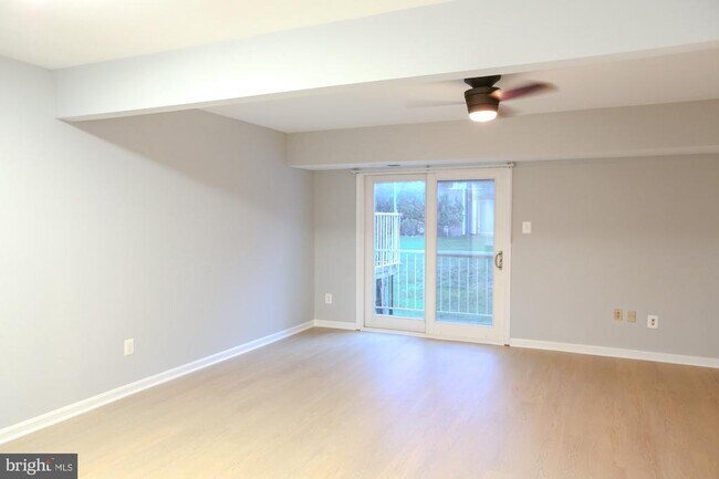 Building Photo - 14470 Cool Oak Ln